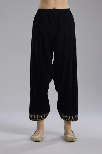 Black velvet Aari and hand embroidery kurta set image 3