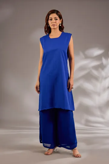 Kaftan in georgette base with sequins hand embroidery. image 3