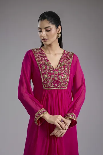 Magenta organza hand embroidery kurta set image 4