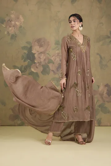 Mul Chanderi Kurta Set With Handwork image 3
