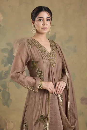 Mul Chanderi Kurta Set With Handwork image 5